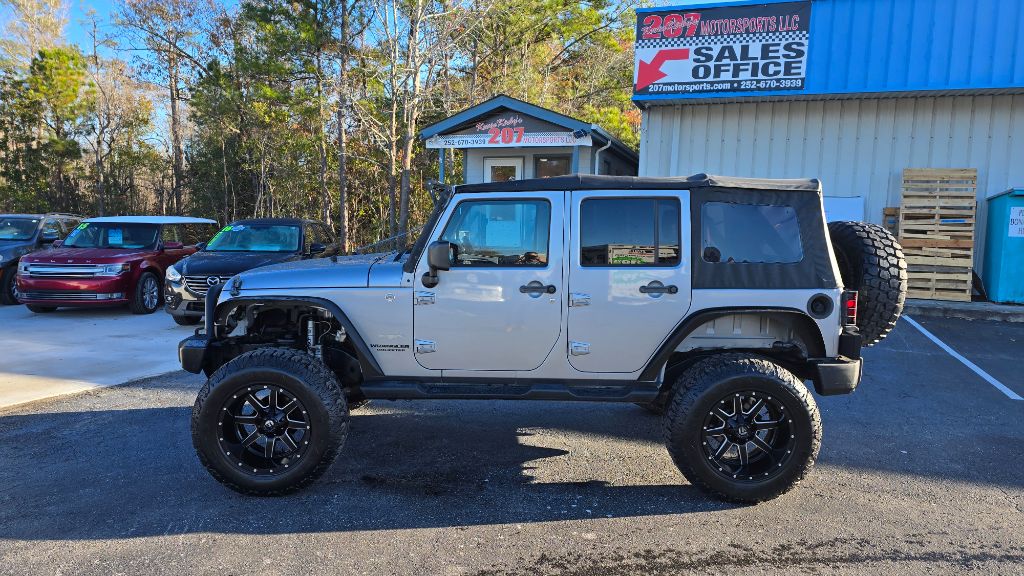 2014 Jeep Wrangler Unlimited Sahara's photo