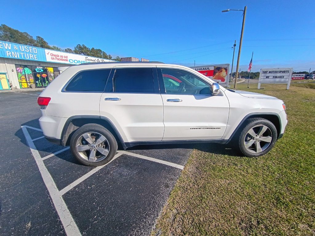 2015 Jeep Grand Cherokee Limited's photo