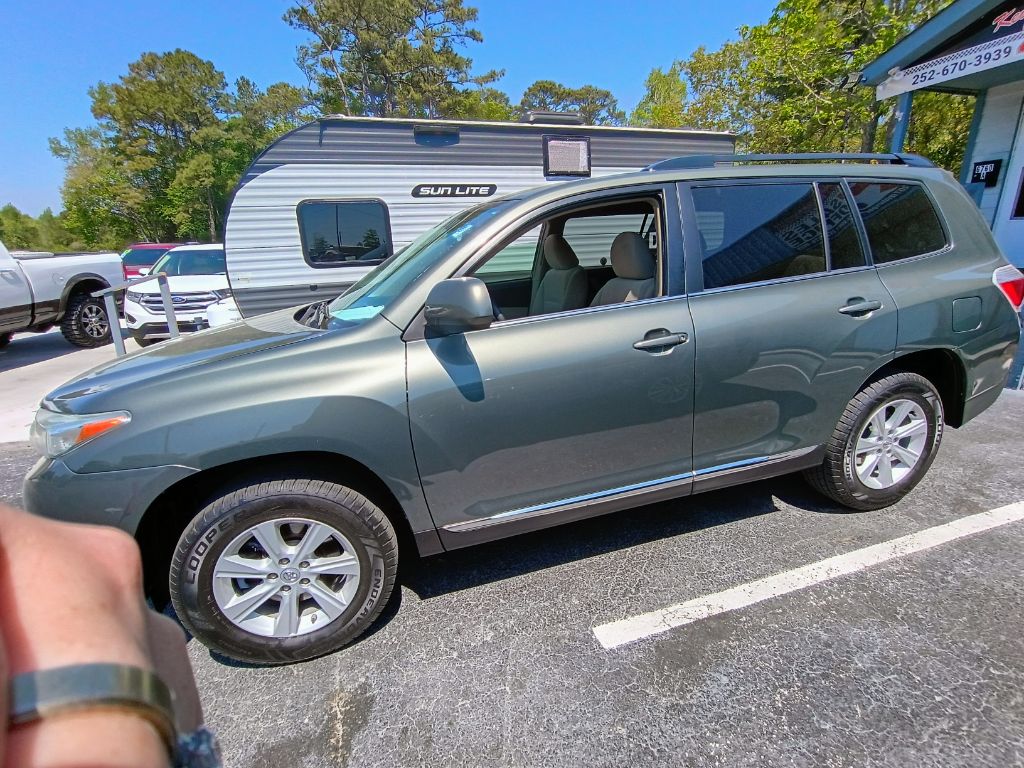 2013 Toyota Highlander Base