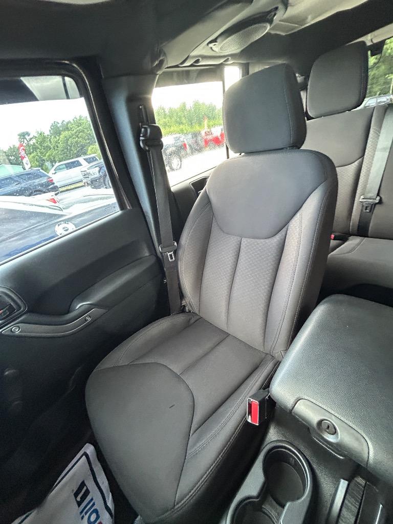 2013 Jeep Wrangler Unlimited Sport - Photo 10