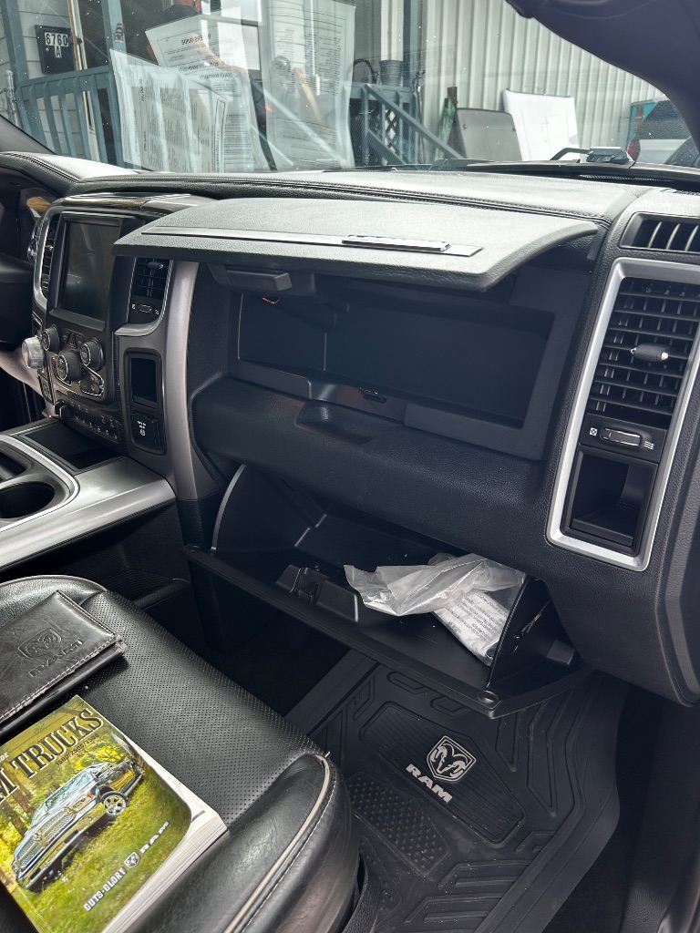 2016 RAM Ram 1500 Pickup Laramie Limited - Photo 14