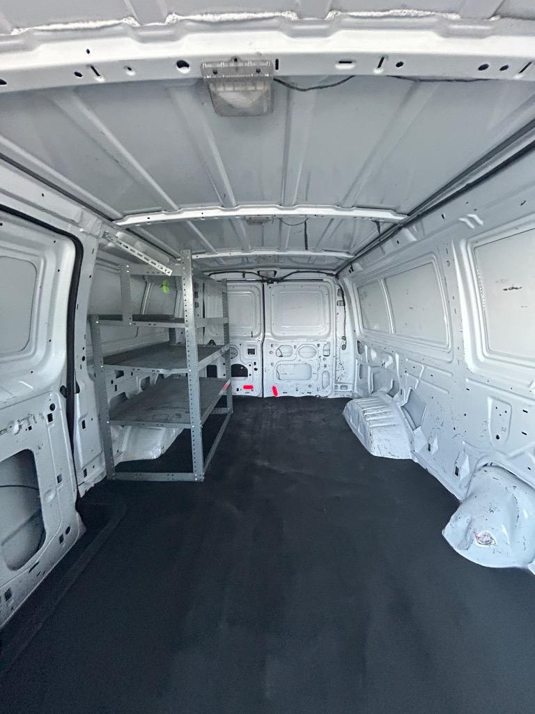 2014 Ford E-Series Econoline Van Commercial - Photo 10